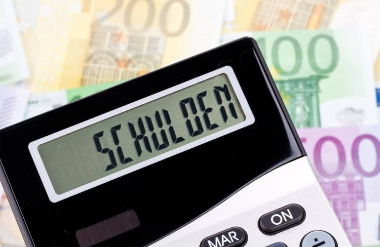 الديون الحكومية .. عندما تشهر الدول إفلاسها أو اقترابها من ذلك