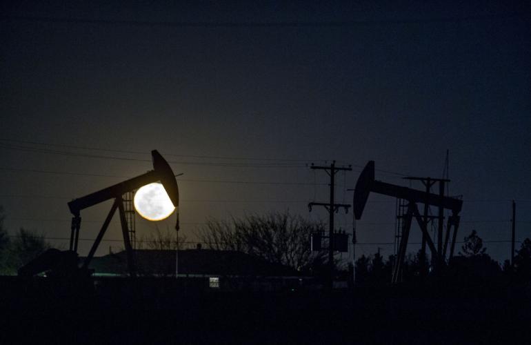 الوكالة الدولية للطاقة أكثر تحفظاً من "أوبك" بتوقعات الطلب على النفط في 2023
