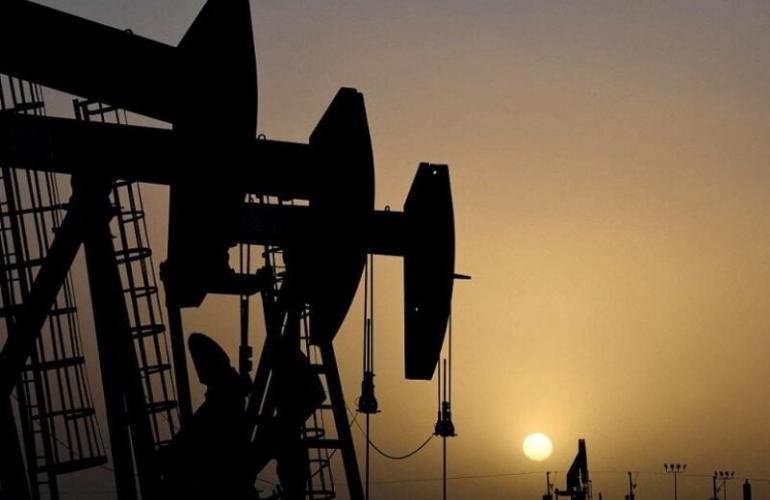 اقتصاد دول الخليج يتباطأ هذا العام لضعف الطلب على النفط