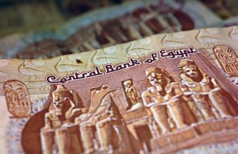 وكالة دولية تخفض تصنيف ديون مصر طويلة الأجل.. فما هو السبب؟!