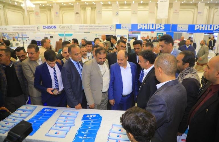نائب وزير الاقتصاد يفتتح معرض " يمن هيلث " للأدوية والمستلزمات الطبية