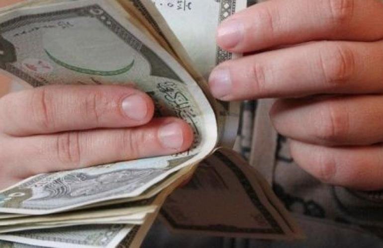 الليرة السورية ترتفع بشكل ملحوظ بعد تراجع حاد