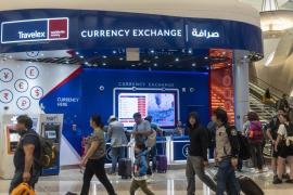 حروب ترامب التجارية تضر ارتباط الخليج بالدولار