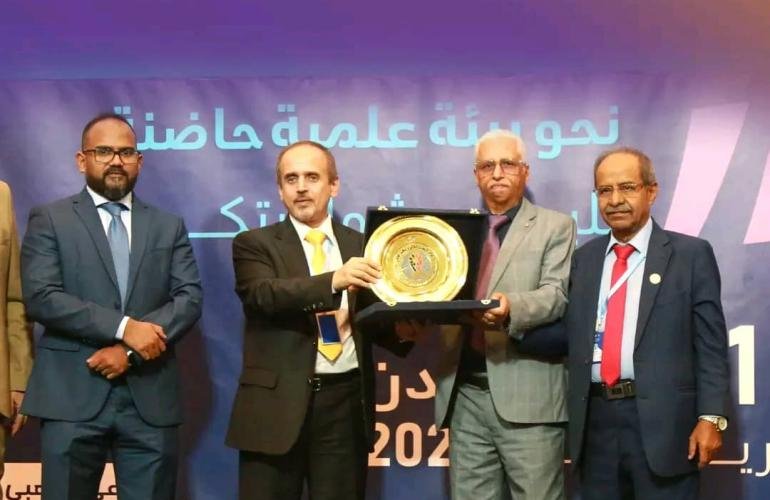 اختتام فعاليات المؤتمر الطلابي العلمي الأول في عدن برعاية كريمة من بنك الكريمي للتمويل الأصغر الإسلامي