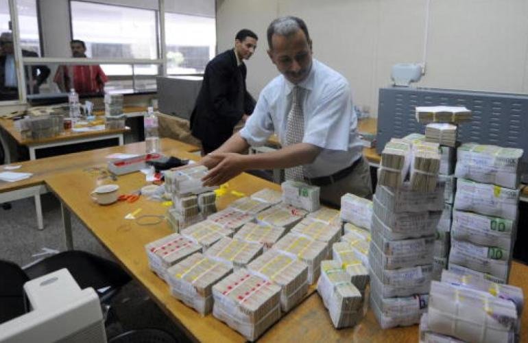 تفوقت على عائدات السياحة.. ارتفاع تحويلات التونسيين في الخارج