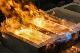 الذهب يخترق حاجز 5 آلاف دولار مع تصاعد المخاوف الجيوسياسية