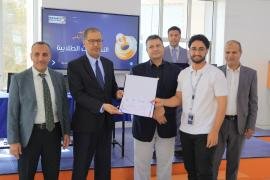صندوق تنمية المهارات وجامعة الرشيد يختتمان برنامجا تدريبيا في التسويق الرقمي.