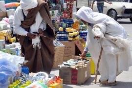 تواصل القيود الحدودية يهدد الميزان التجاري بين تونس وليبيا
