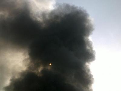 حريق هائل بالمنطة التاريخية بجدة