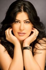 الفنانه السورية جومانا مراد